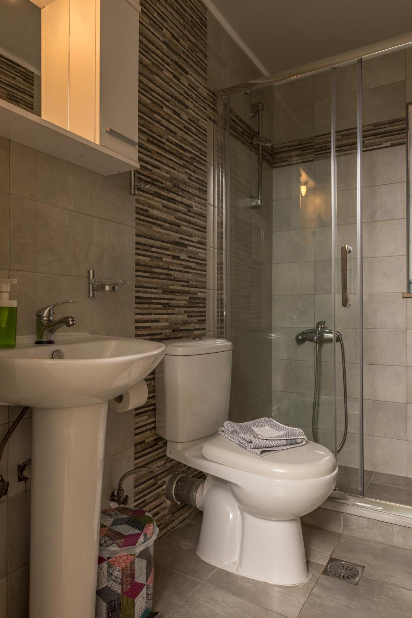 Giannmary Apartment Palaiochora Bagian luar foto
